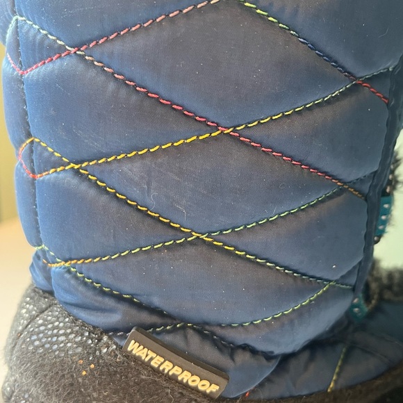 Star 4 - Kids' Insulated Blue Boots Size 4 - Made in Canada - Picture 10 of 10